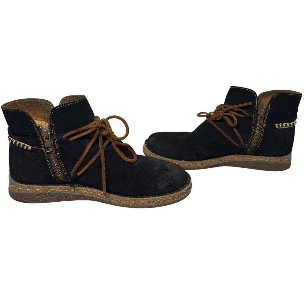 Born Calyn Black Suede Lace Up Ankle Booties Side Zip Women's Size 8.5